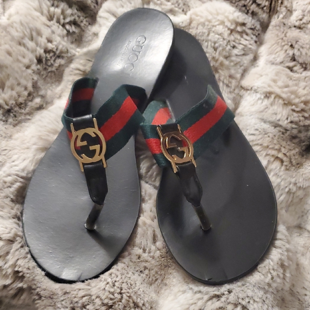 Gucci Black Flip-Flops with Red and Green Accents